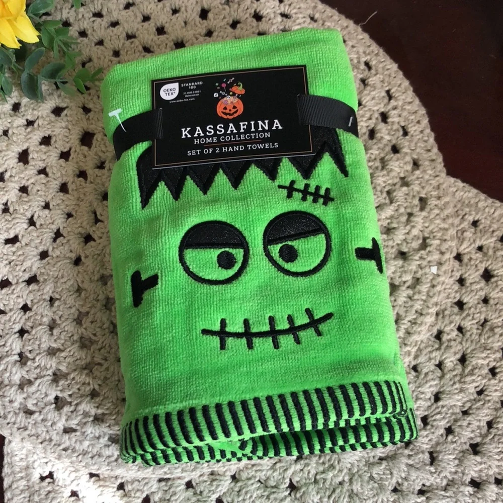 Kassafina Green Frankenstein Halloween Hand Towels - Set of 2